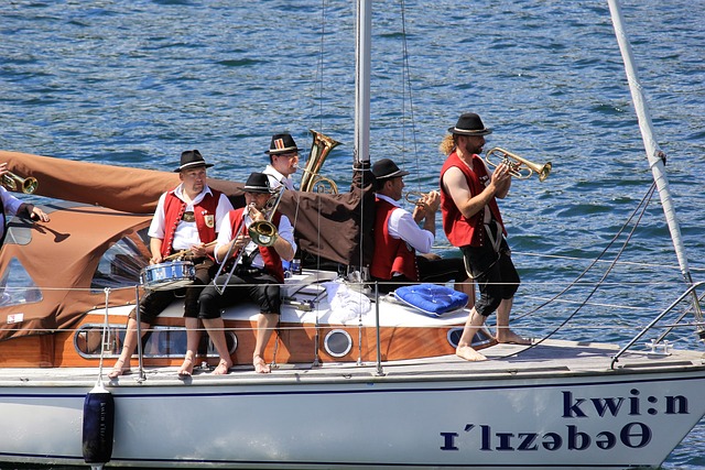 北爱尔兰主帅谈对意大利：无论遇到哪队都很复杂，他们非常强